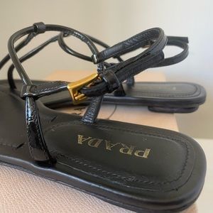 Prada Patent Leather Thong Sandal Flats Size 6.5